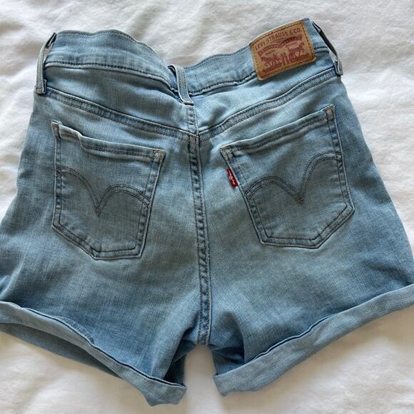 Levis Light Blue Washed Denim Shorts - Picture 3 of 6